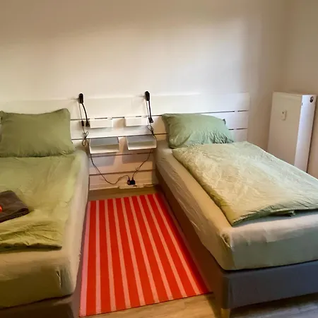 Work&travel We13 - Parkplatz, Netflix, Internet Fuer 2 Gaeste Apartament *
